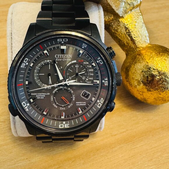 Citizen Nighthawk Radio Controlled Chronograph - Picture 4 of 7